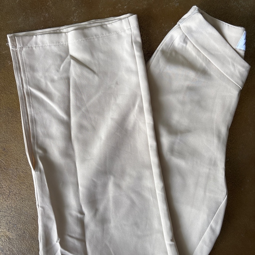 Princess Polly Light Beige V-waist Flared Trousers